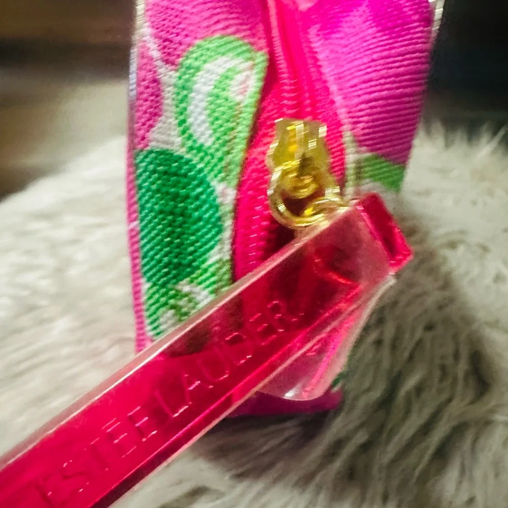 Lilly Pulitzer✨🩷💚Pink and Green Floral Cosmetic Bag - Picture 3 of 4